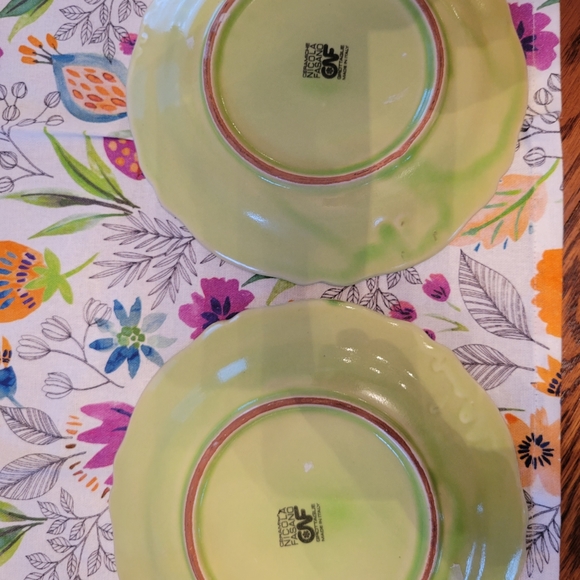 Nicola Fasano Italian Dishware ~ 2 Bowls ~ Chartreuse Green ~ Vintage (?) Pretty - Picture 8 of 16